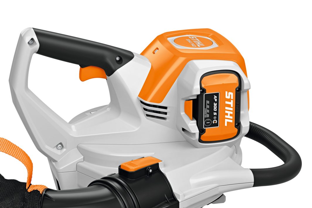 STIHL SHA 140 AKKUS LOMBSZÍVÓ, SZECSKÁZÓ ÉS FÚVÓGÉP AP (AKKU ÉS TÖLTŐ NÉLKÜL)