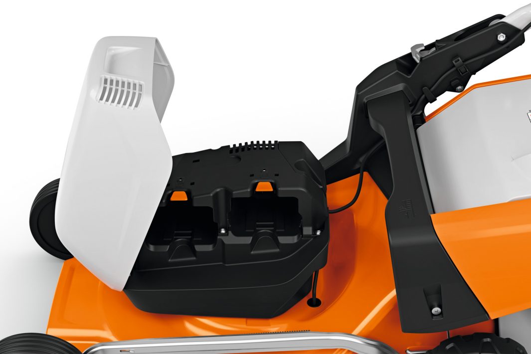 STIHL RMA 253 T AKKUS FŰNYÍRÓ (AKKU ÉS TÖLTŐ NÉLKÜL)