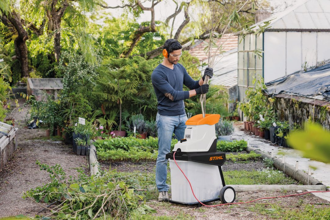 STIHL GHE 140 L - Kompakt elektromos kerti aprítógép
