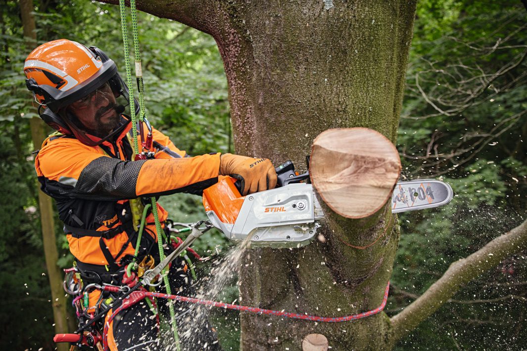 STIHL MSA 220 TC-O AKKUS EGYKEZES LÁNCFŰRÉSZ AP (AKKU ÉS TÖLTŐ NÉLKÜL)