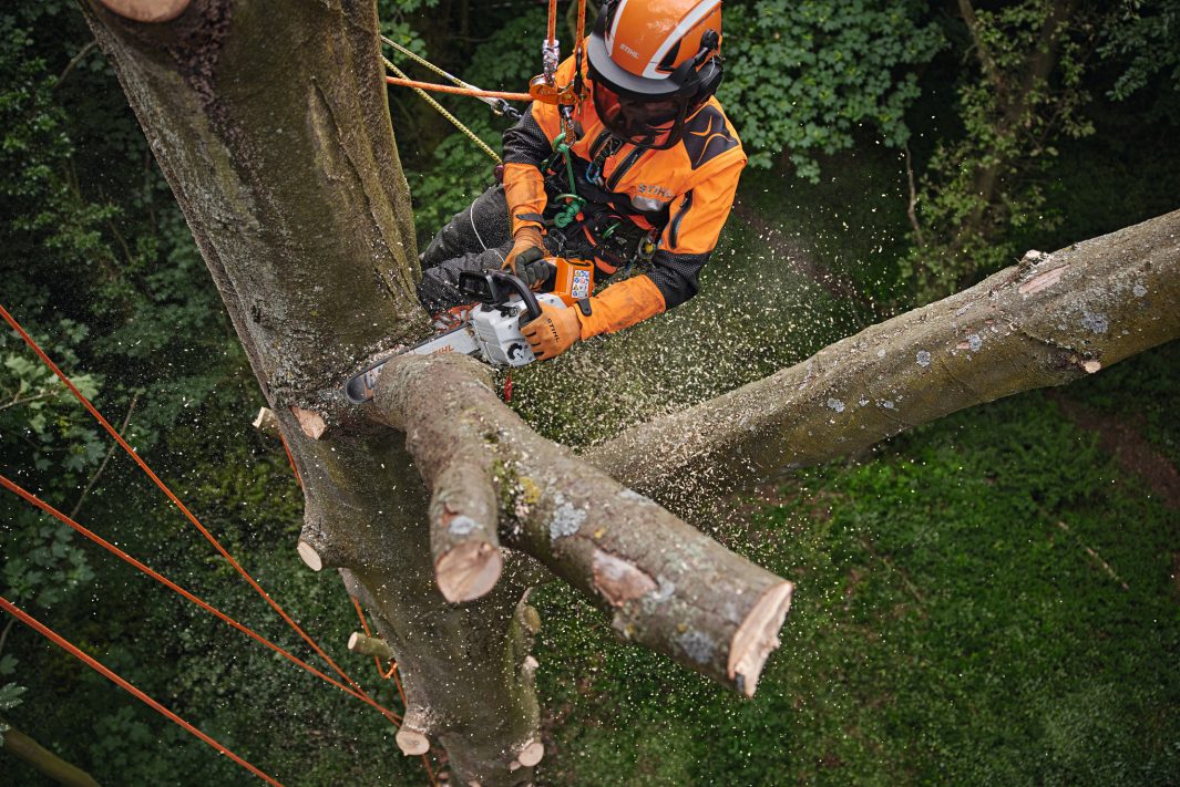 STIHL MSA 220 TC-O AKKUS EGYKEZES LÁNCFŰRÉSZ AP (AKKU ÉS TÖLTŐ NÉLKÜL)