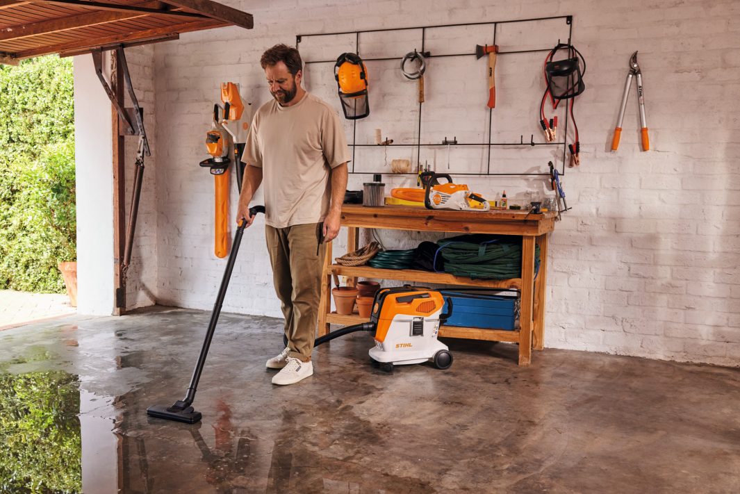 STIHL SEA 60 L akkumulátoros száraz-nedves porszívó (akku és töltő nélkül) AK SYSTEM