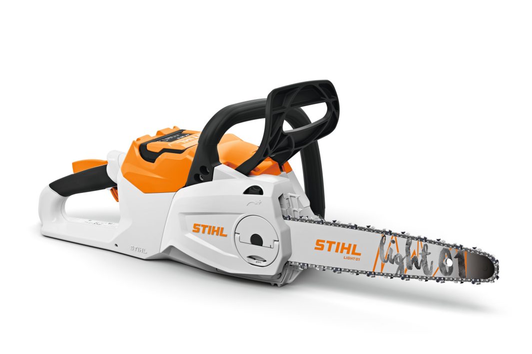 STIHL MSA 80 C-B AKKUS LÁNCFŰRÉSZ (AK30 AKKUVAL ÉS AL 101 TÖLTŐVEL)