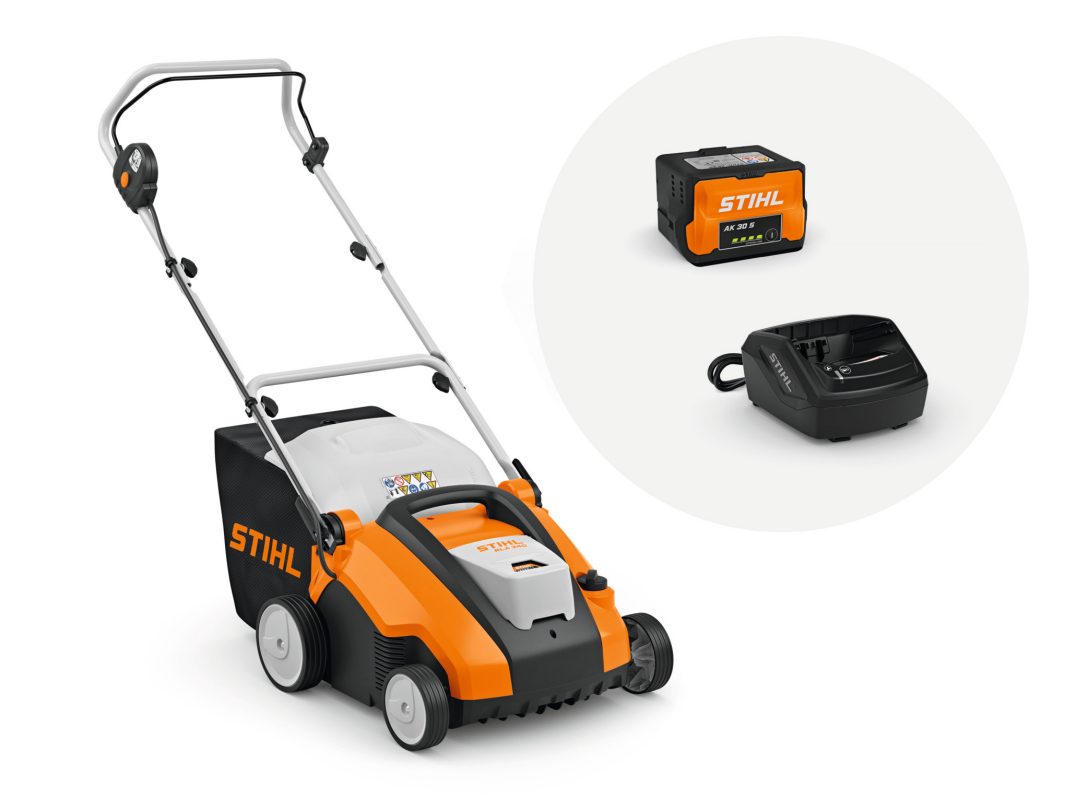 STIHL RLA 240 Gyepszellőztető (AK 30 akkuval és AL 101 töltővel)