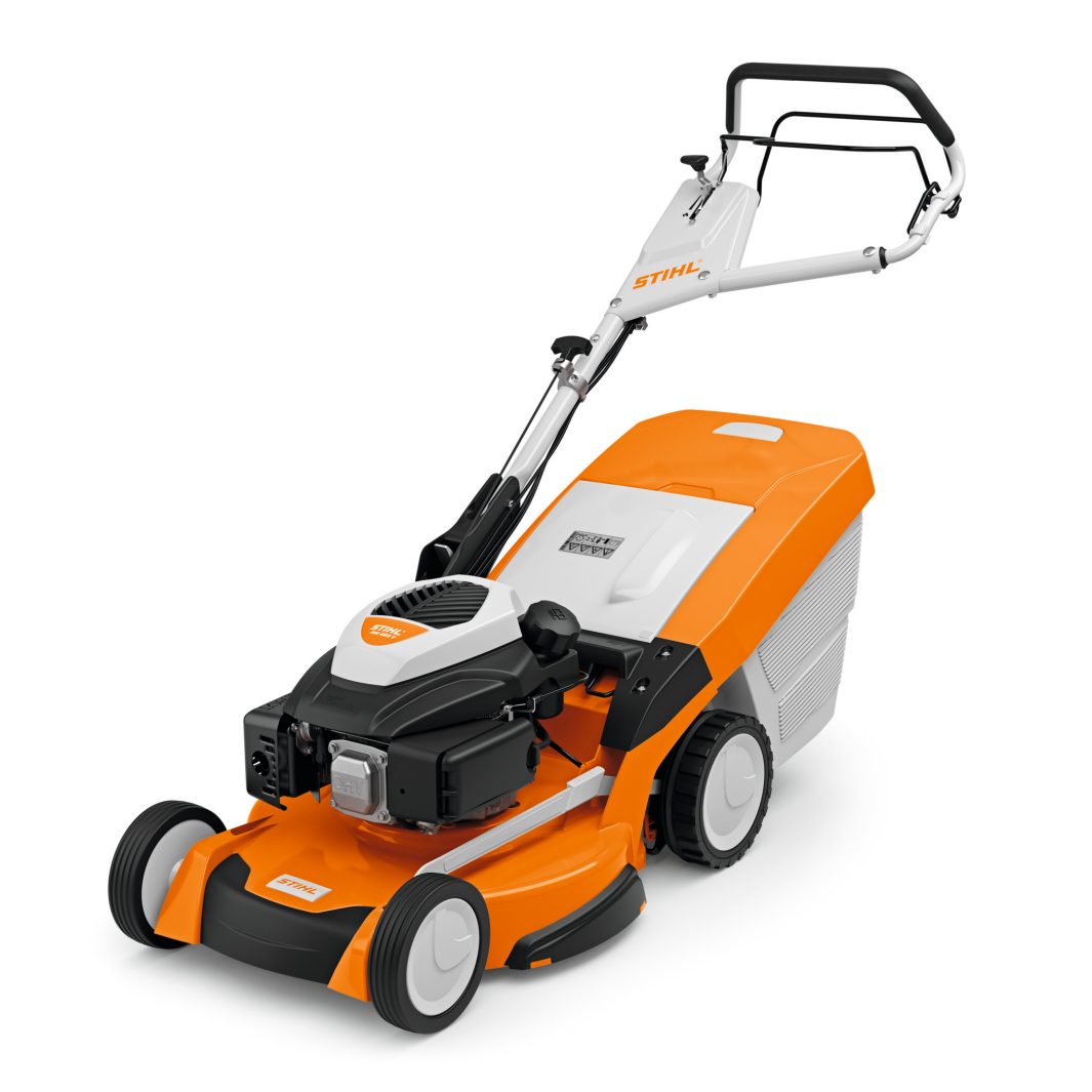 STIHL RM 655 V Nagy teljesítményű benzinmotoros fűnyíró gép 53 cm-es munkaszélességgel, fokozatmentesen állítható kerékhajtással