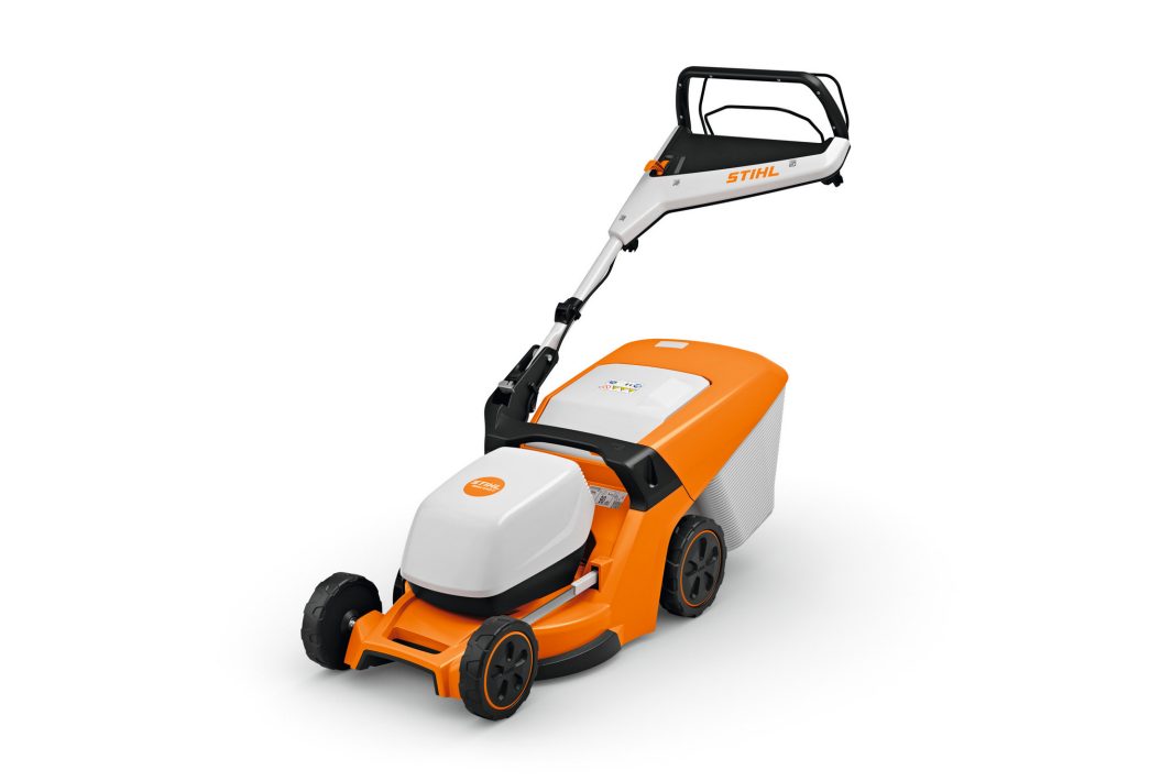 STIHL RMA 443 V (1db AK 30 S akkuval és AL 101 töltővel) Akkumulátoros fűnyíró 