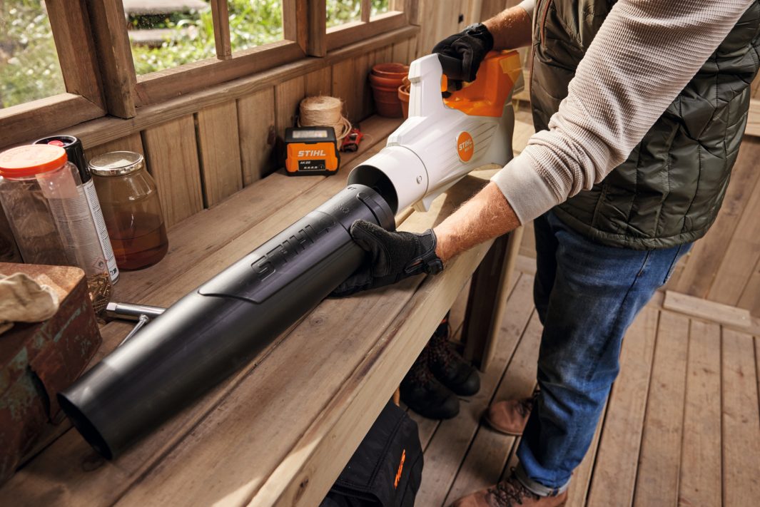 STIHL BGA 50 AKKUS LOMBFÚVÓ (AKKU ÉS TÖLTŐ NÉLKÜL) AK SYSTEM