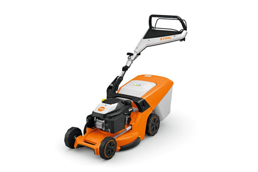 STIHL RM 448 T Erős benzinmotoros fűnyíró gép komfort-tolókarral, 46 cm-es munkaszélességgel, fix sebességű kerékhajtással